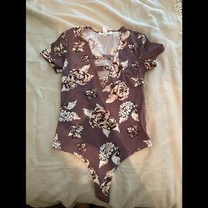 Floral bodysuit size:m